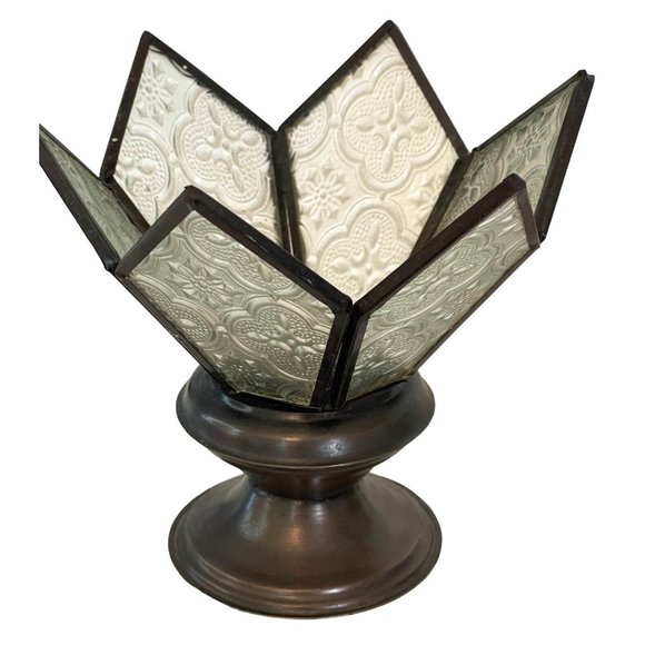 Vintage Candle Holder Set Glass Lotus Flower Tea Light or Votive 5.25" x 5.25" - Picture 2 of 6